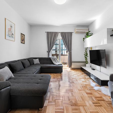 Apartman Zara Biograd Na Moru Esterno foto