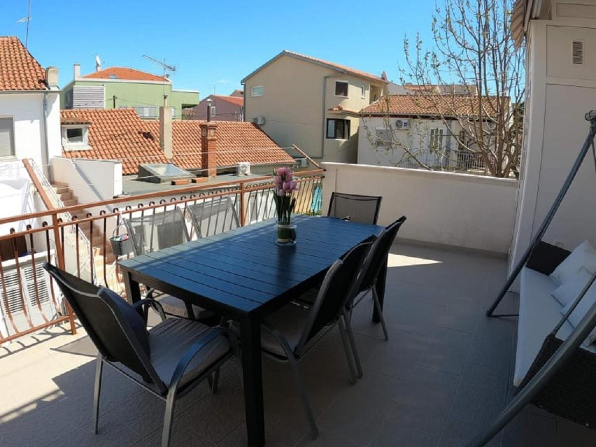 Apartman Zara Biograd Na Moru Esterno foto