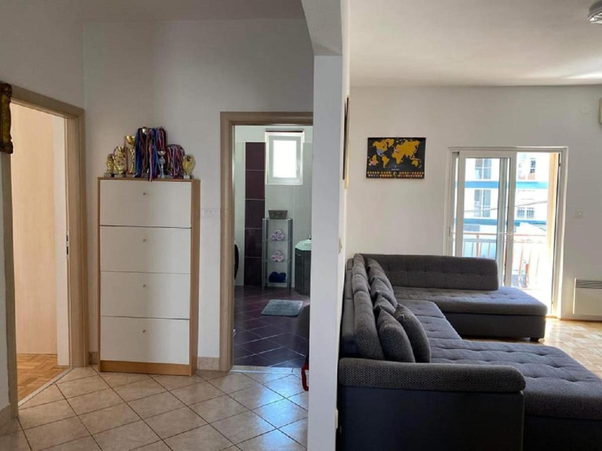 Apartman Zara Biograd Na Moru Esterno foto