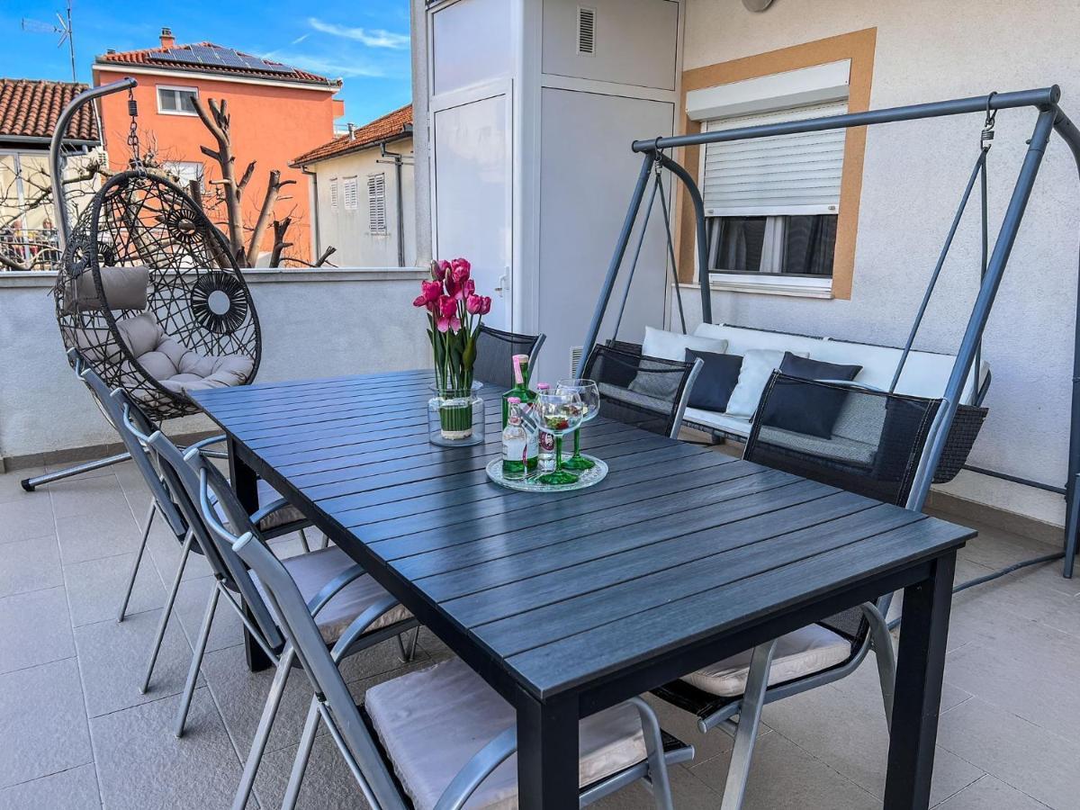 Apartman Zara Biograd Na Moru Esterno foto