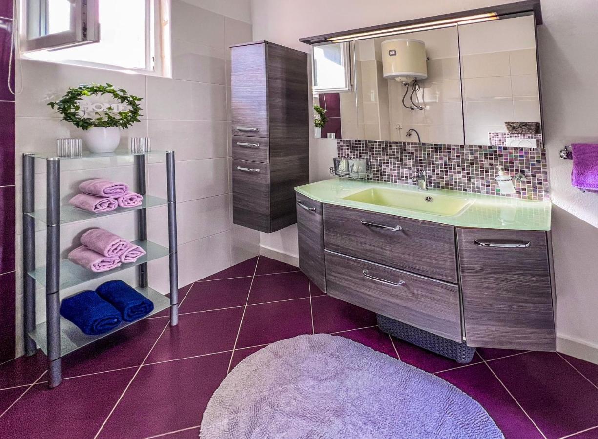 Apartman Zara Biograd Na Moru Esterno foto
